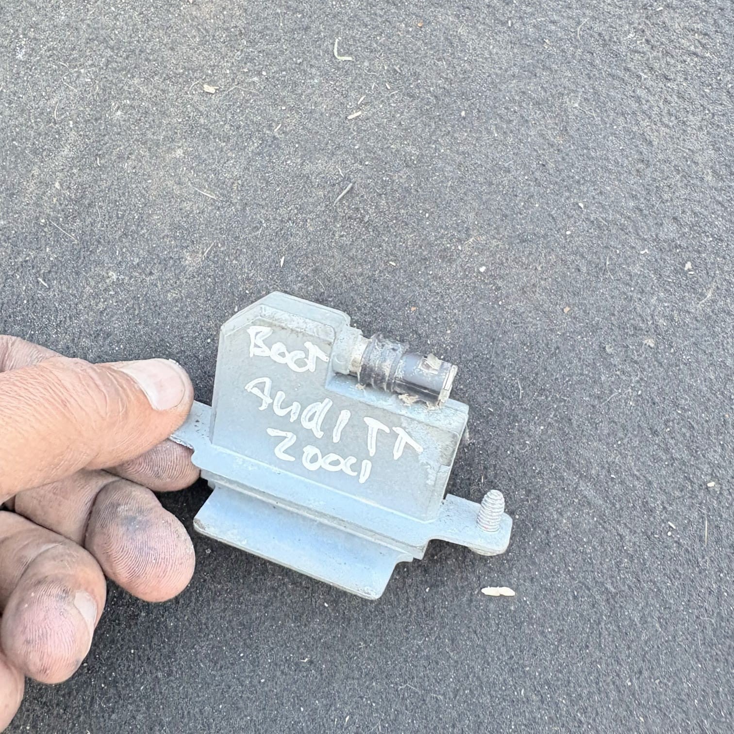 Audi TT Mk1 8N 1998-2006 Coupe Aerial Amplifier 8N8035225