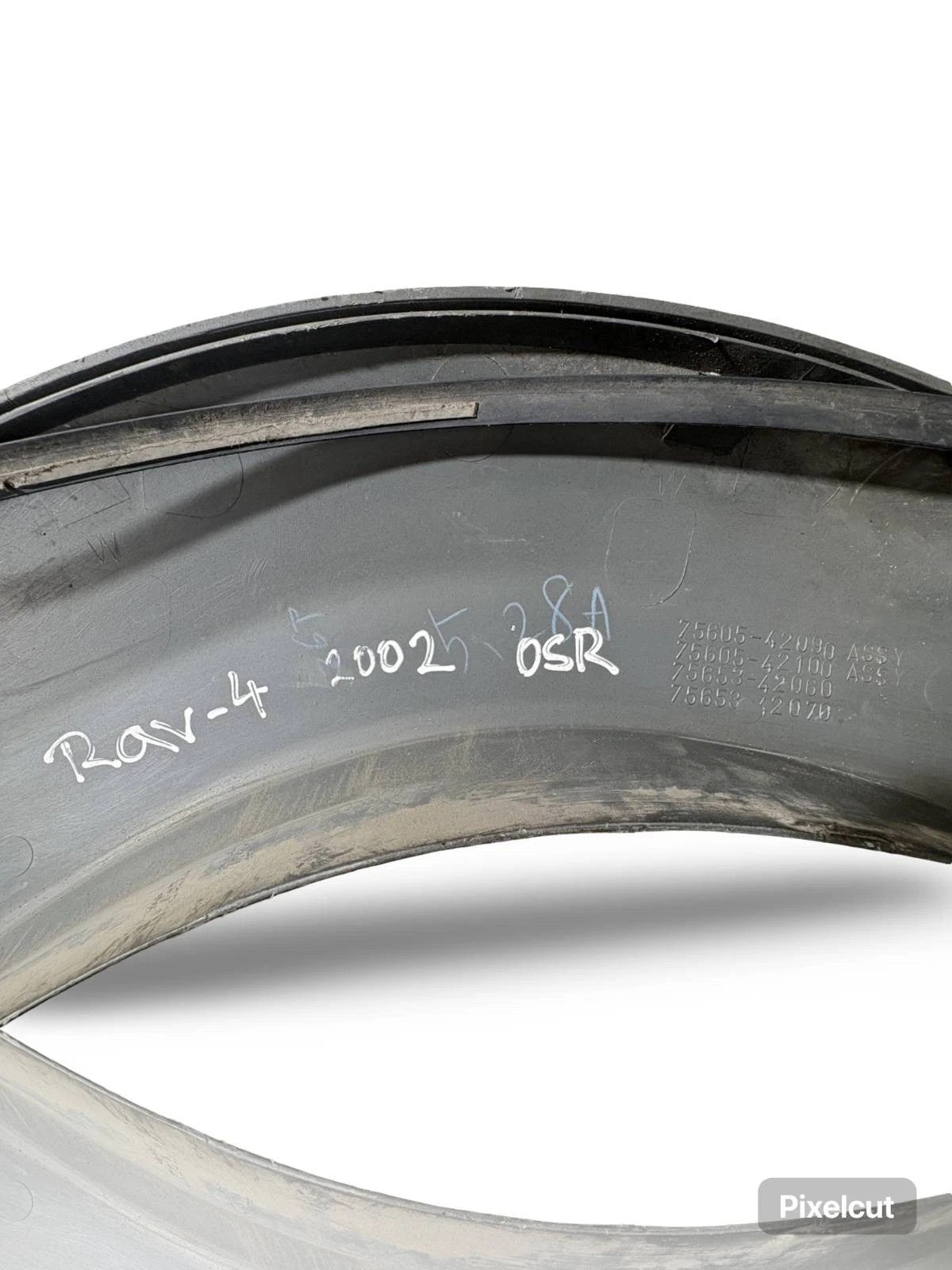 Toyota RAV4 XA20 Mk2 5 Door 2000-2005 RH Rear Wheel Arch Moulding 75605-42090