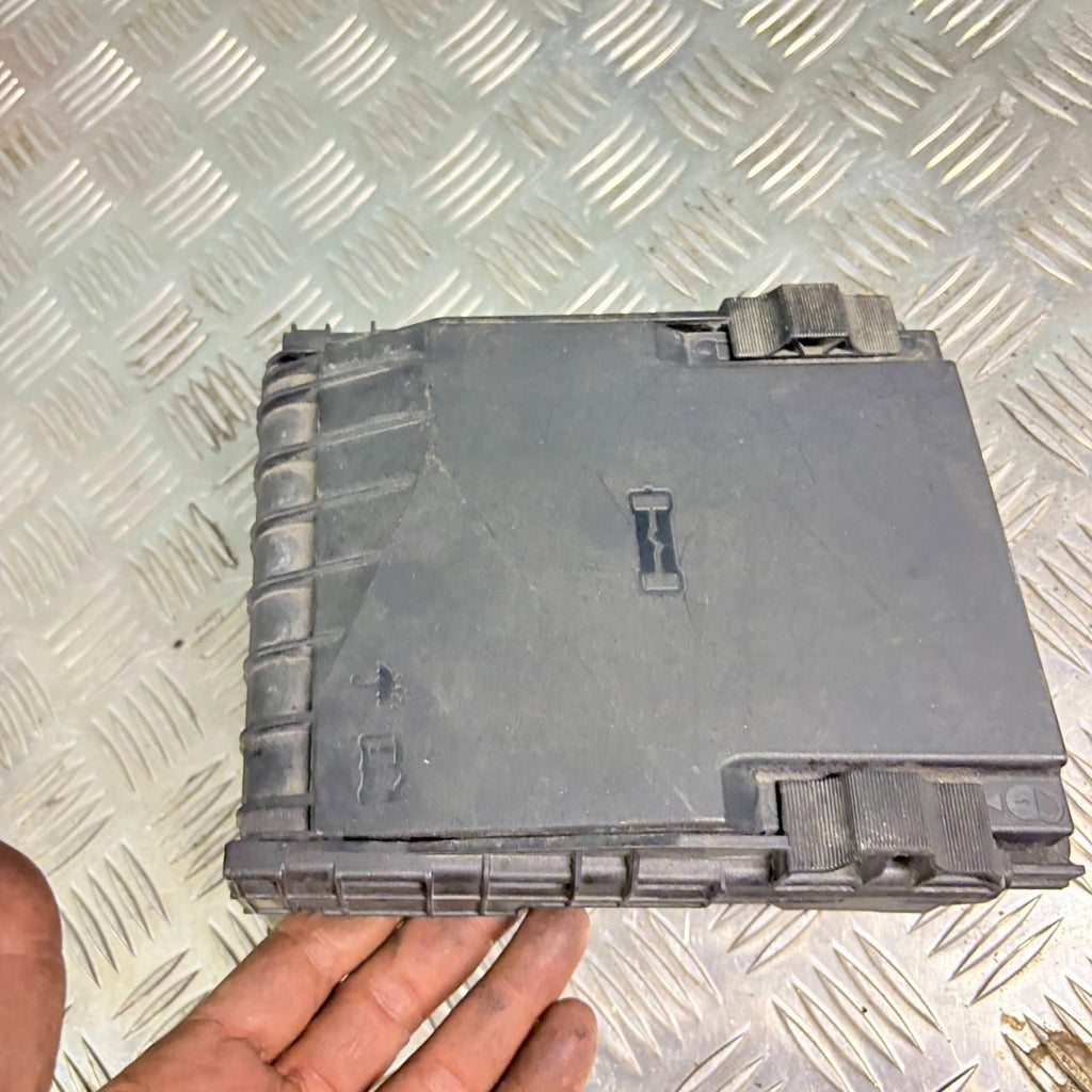 VW AUDI SKODA SEAT CENTRAL ELECTRONICS COVER 1K0937132F/1K0 937 132 F