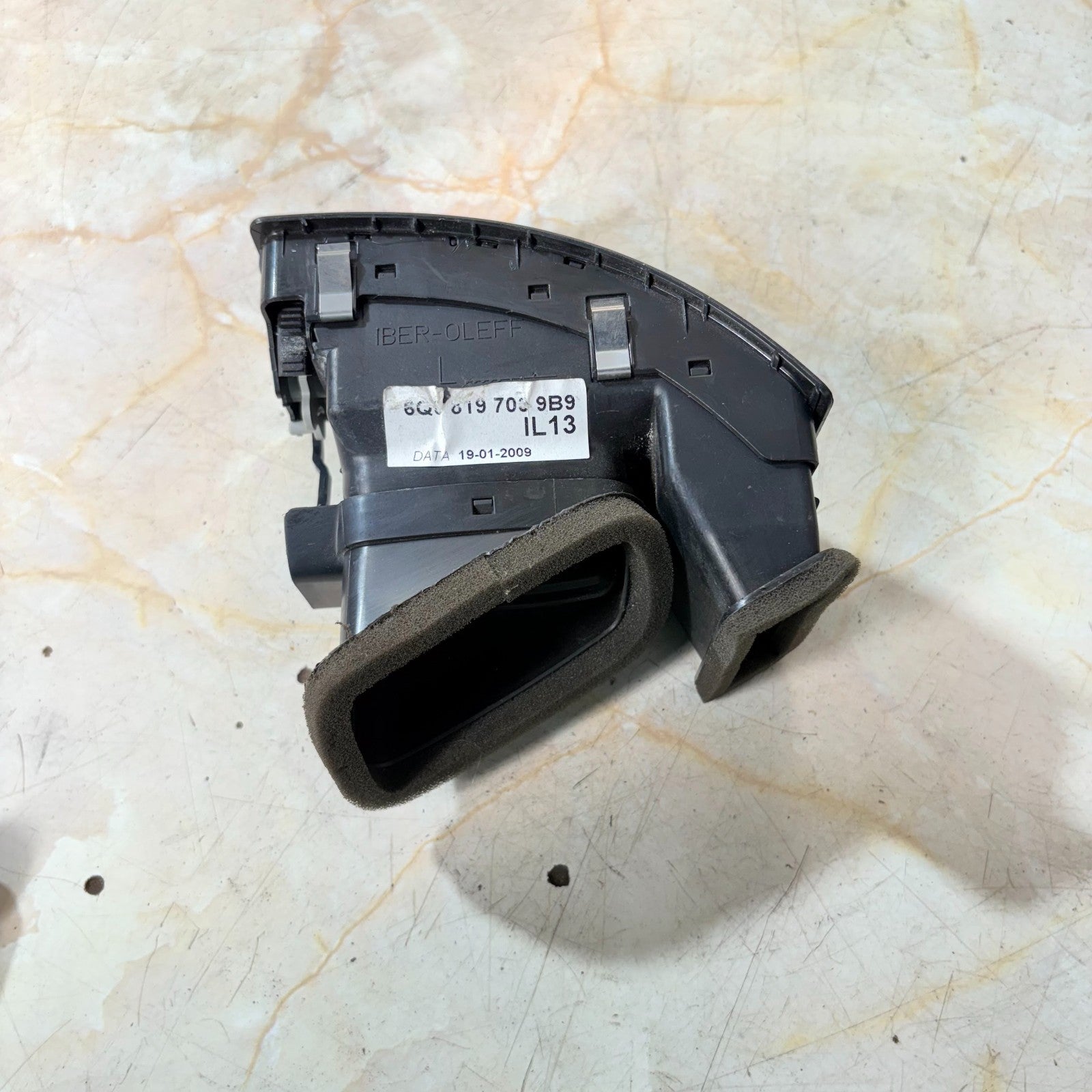 VW Polo 9N3 2005-2010 Left/Nearside Dash Air Vent Trim 6Q0819703