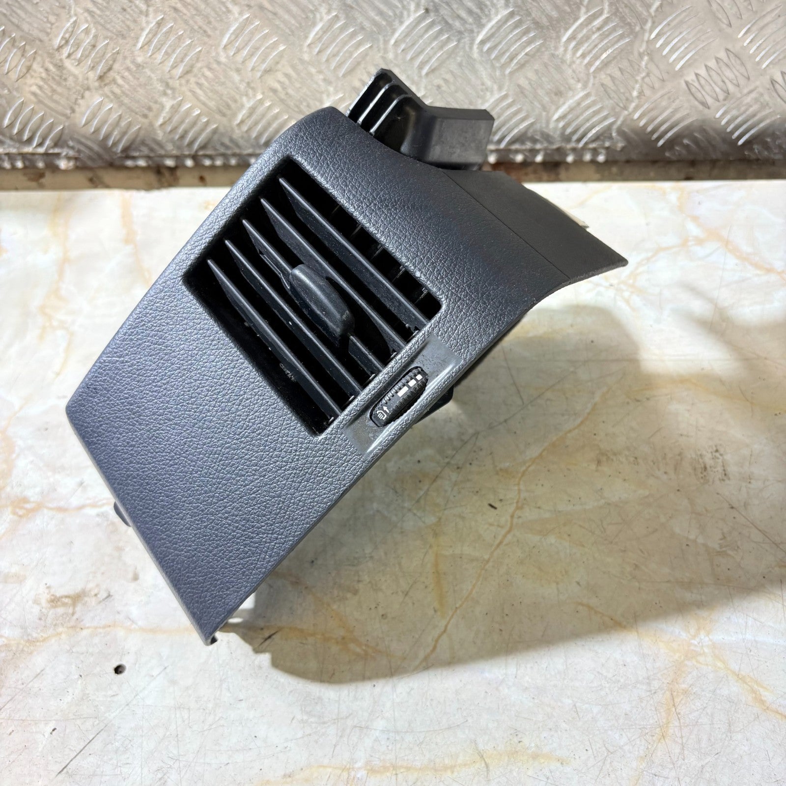 Mercedes Sprinter W906 Left Dash Air Vent Heater A9068300654 2006-2017