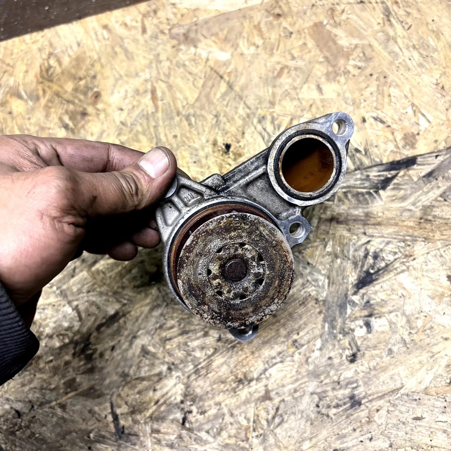 Kia Rio 2013 Hyundai i10 i20 Creta Venue Verna Water Pump 25100-2A020 251002A020