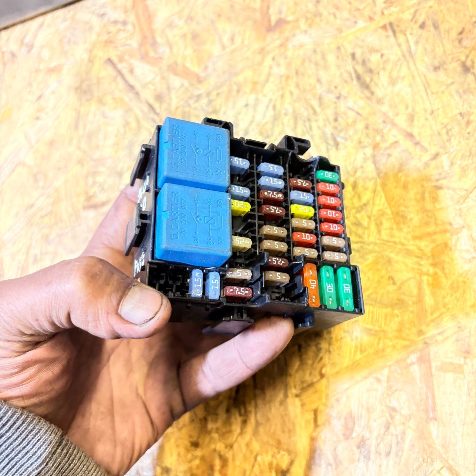 Dacia Logan 2010 Fuse Box & Relay Box (Blade Fuse Panel) | 3 Month Warranty
