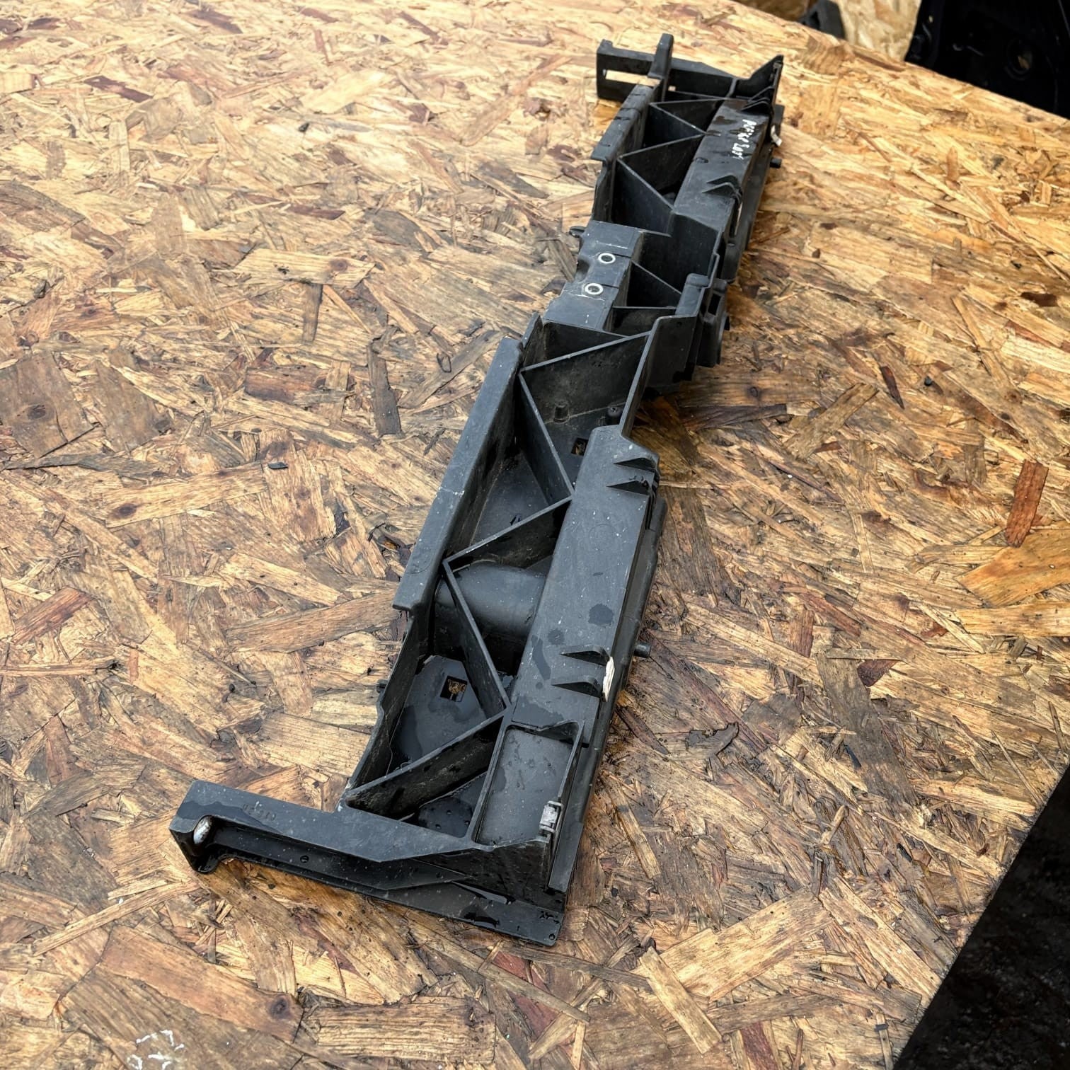 CITROEN C3 PICASSO SLAM PANEL 9681810080 BONNET LOCK SUPPORT 1.6 HDI 9HP 2007