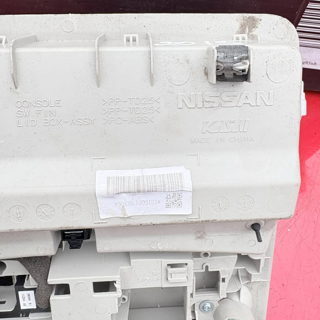 Nissan Pulsar C13 2014-2018 Front Roof Reading Map Light Console 26430-3ZL3D