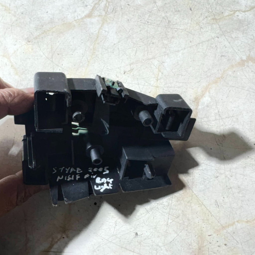 Jaguar S‑Type 1999–2008 Air Bag Indicator Sensor Front Left 3R83‑10C915‑BD