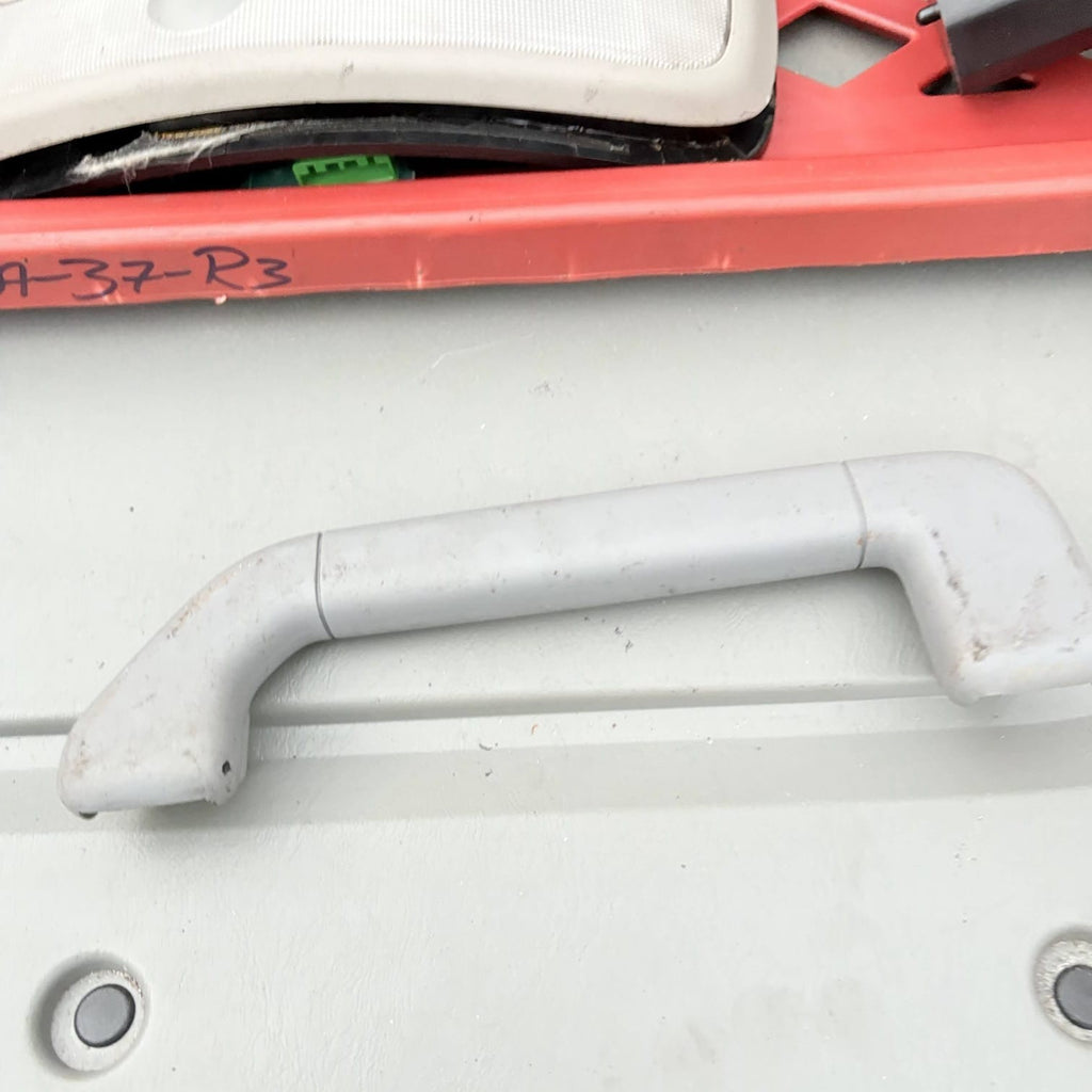 VW Touareg 7L 2003-2010 Front Right Interior Roof Grab Handle 7L0857608A