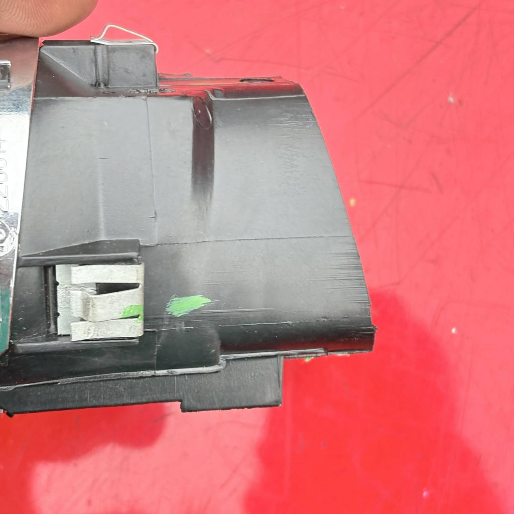 FIAT BRAVO MK2 DRIVER FRONT RIGHT SIDE DASHBOARD AIR VENT 226541