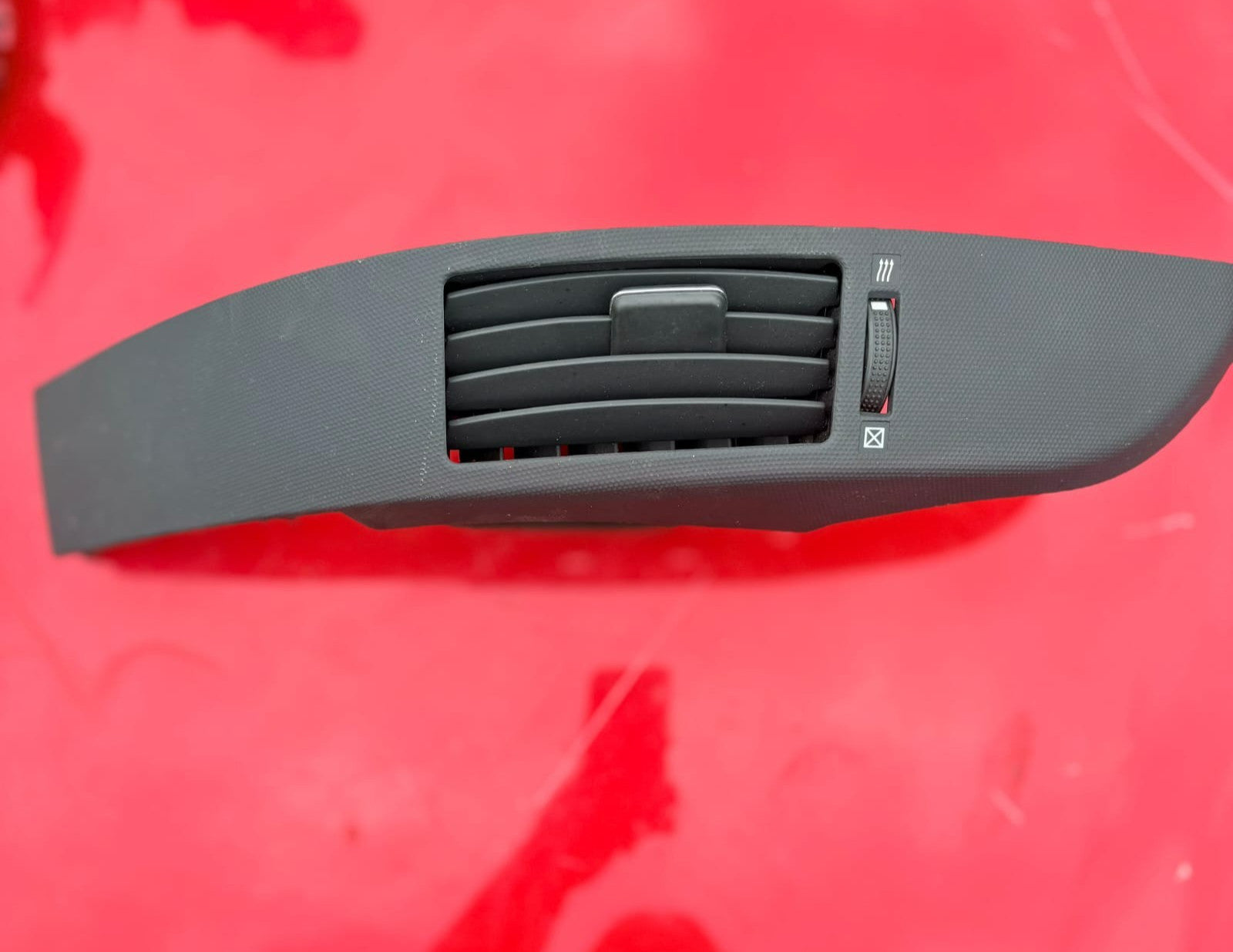 Toyota Corolla Verso 2004-2009 Passenger Air Vent Grill Trim 55670-64010