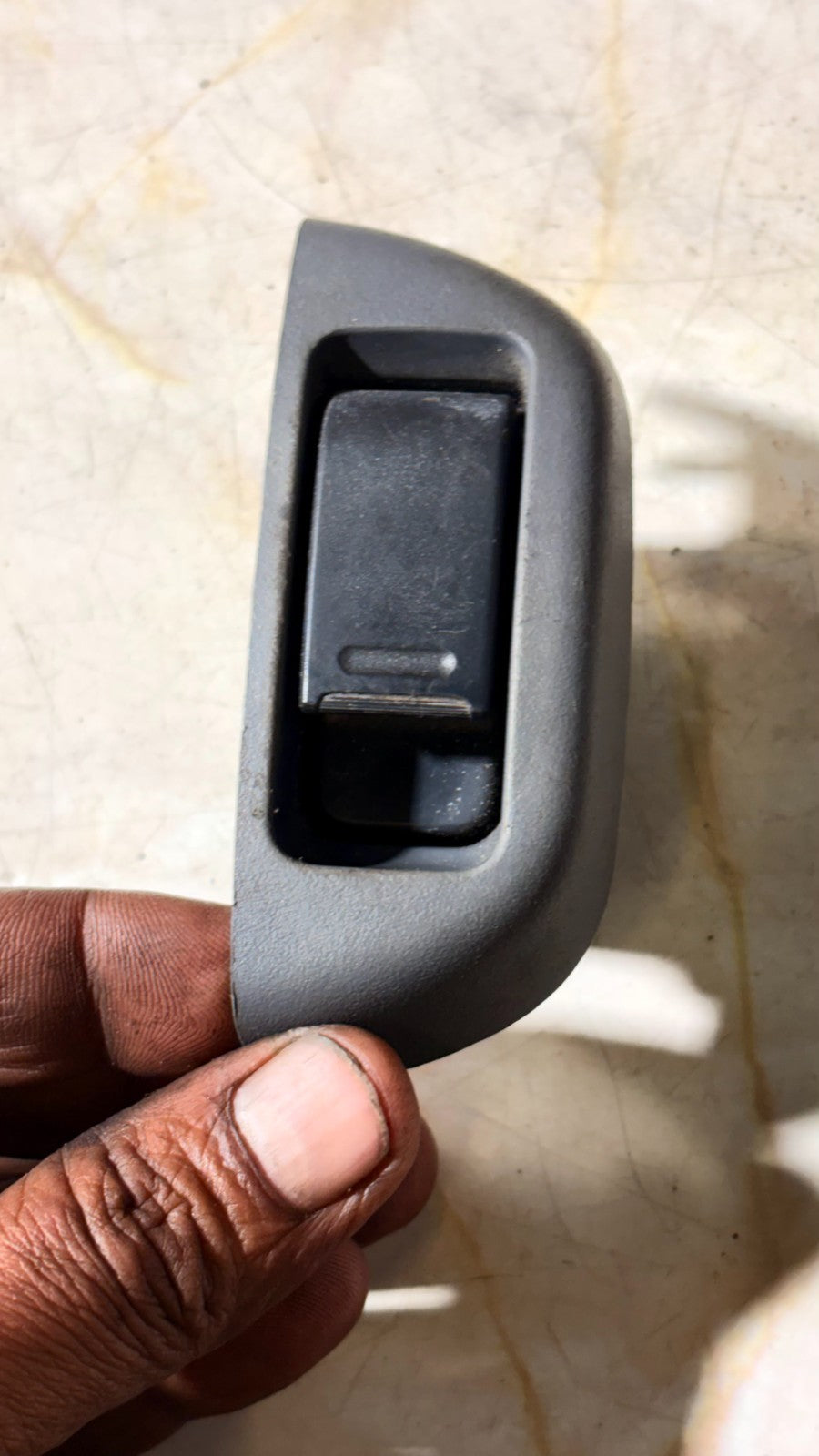 CITROEN C1 2005-2014 ELECTRIC WINDOW SWITCH OFFSIDE DRIVER RIGHT 74231-0H010