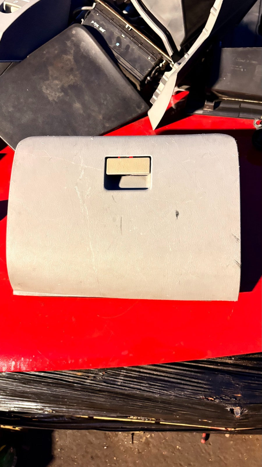 Kia Sedona Glove Box Storage Compartment 2004