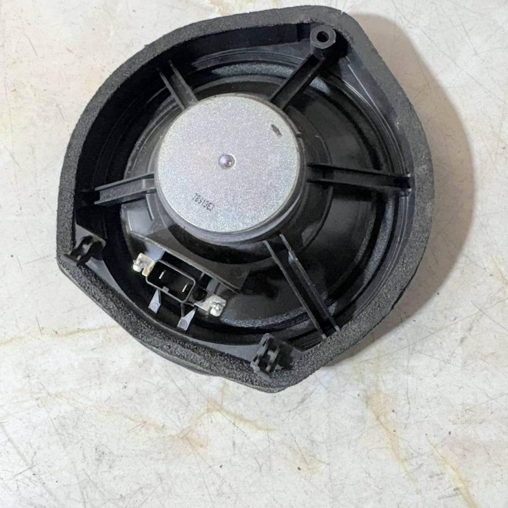 Honda HR-V 2015-2022 Passenger Front Left Door Speaker TBA1V75BFW1 NAR151548