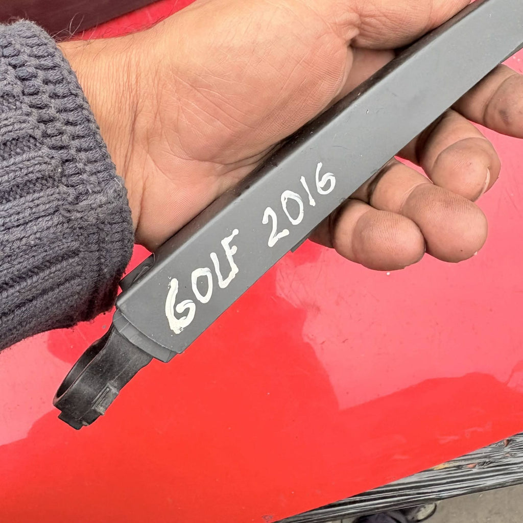 VW Golf Mk7 Mk7.5 Rear Wiper Arm & Blade Set Hatchback 2013-2019