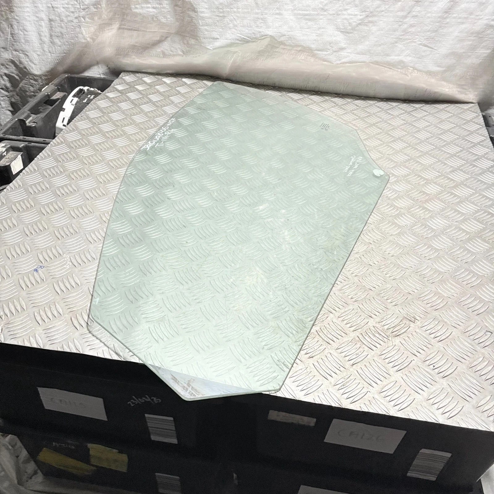 20042008 Jaguar S-Type Front Left Passenger Door Glass