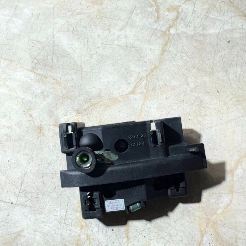 Jaguar S‑Type 1999–2008 Air Bag Indicator Sensor Front Left 3R83‑10C915‑BD