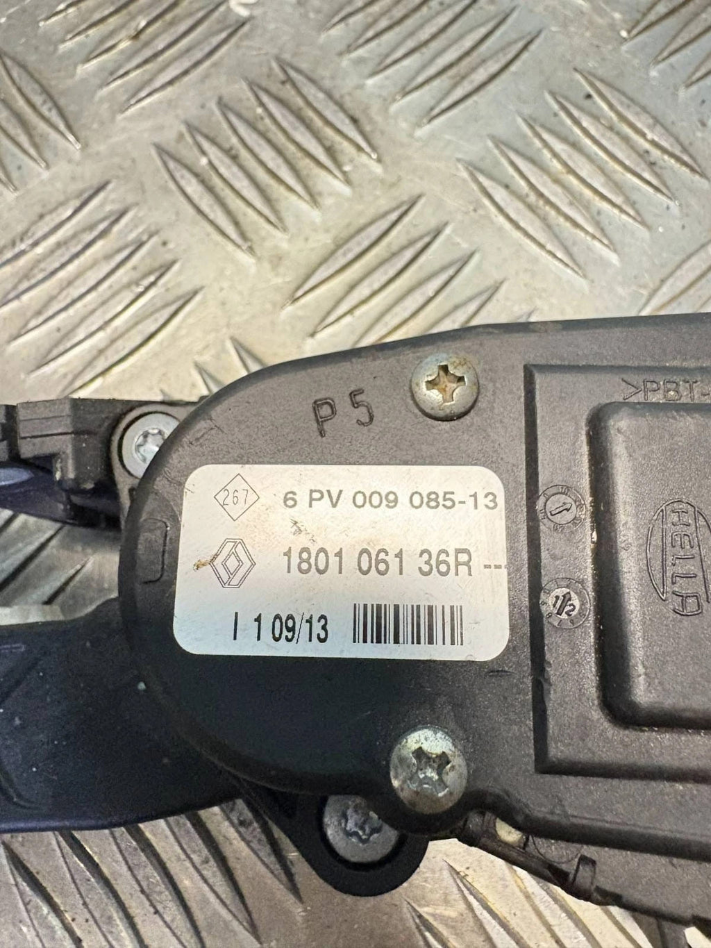 Dacia Sandero II B52 Accelerator Pedal 2012-2017 6PV009085-13 180106136R