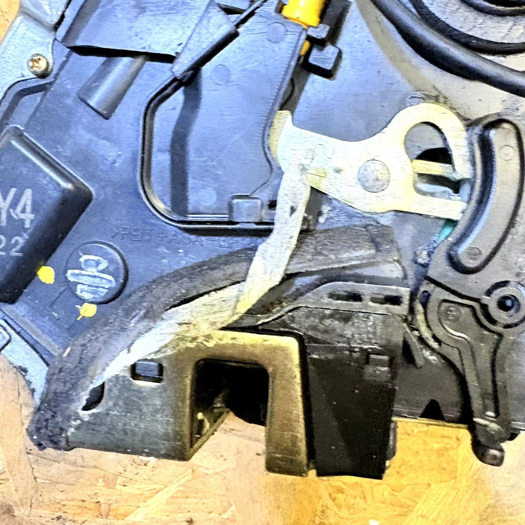 Toyota Corolla 2002-2007 Rear Left Door Lock Actuator NSR 6905060070