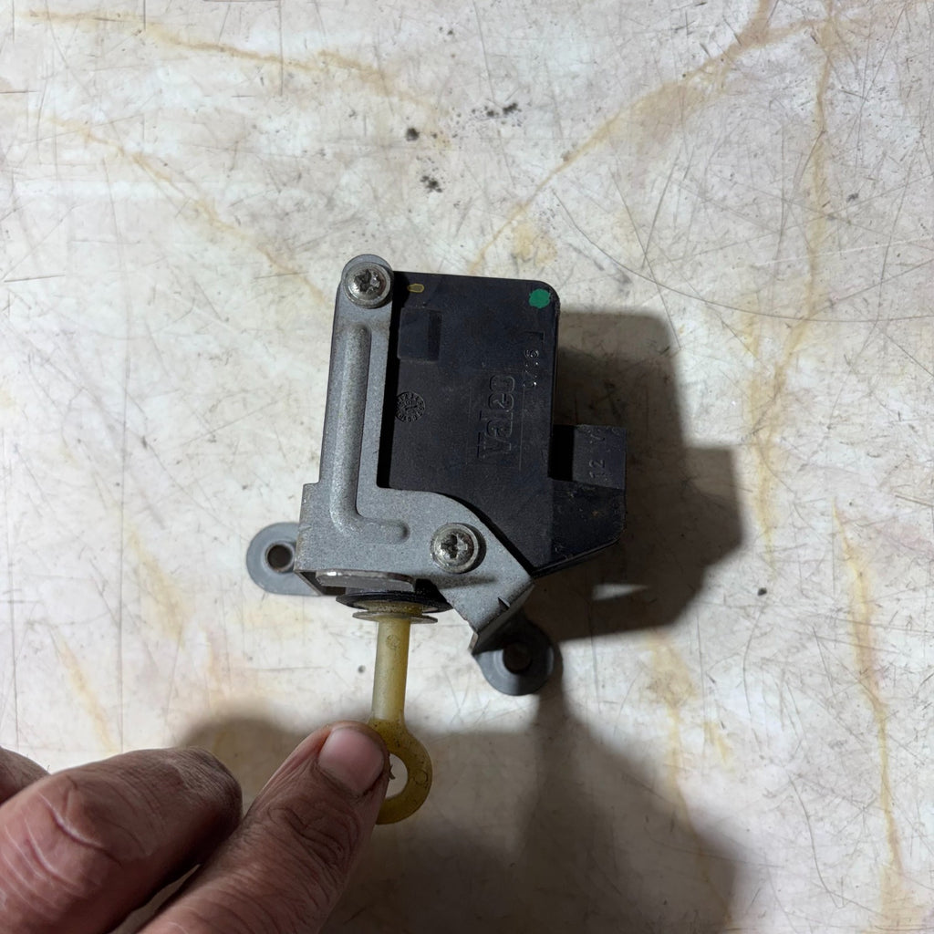 Citroen C1 MK1 Tailgate Boot Lid Lock Motor Actuator 2005-2014