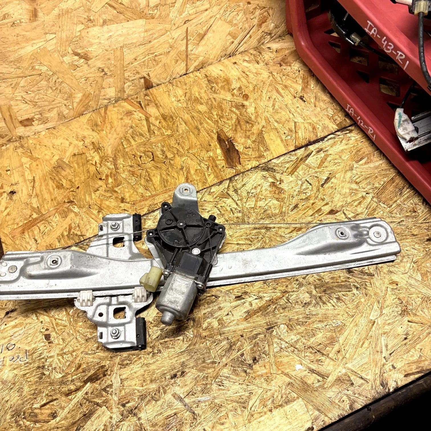 CHEVROLET CRUZE J300 2009-2015 Rear Right Driver Window Regulator 21645559