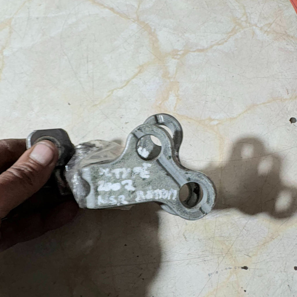 Jaguar X-Type 2001-2009 Rear Left N/S Passenger Door Hinges Pair