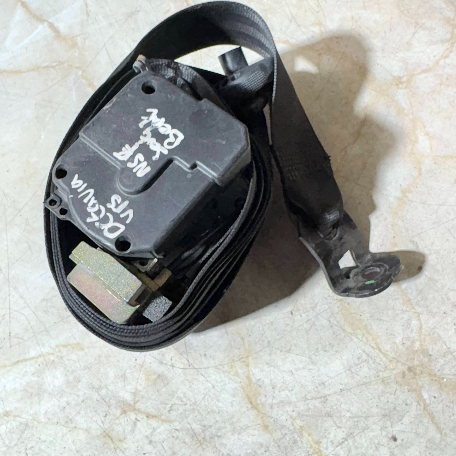 SKODA OCTAVIA VRS SEAT BELT FRONT LEFT PASSENGER SIDE