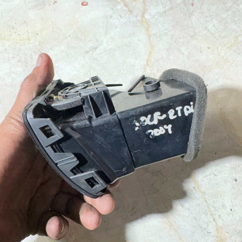 VW Golf 2003-2008 Dashboard Heater Air Vent 1K0819704