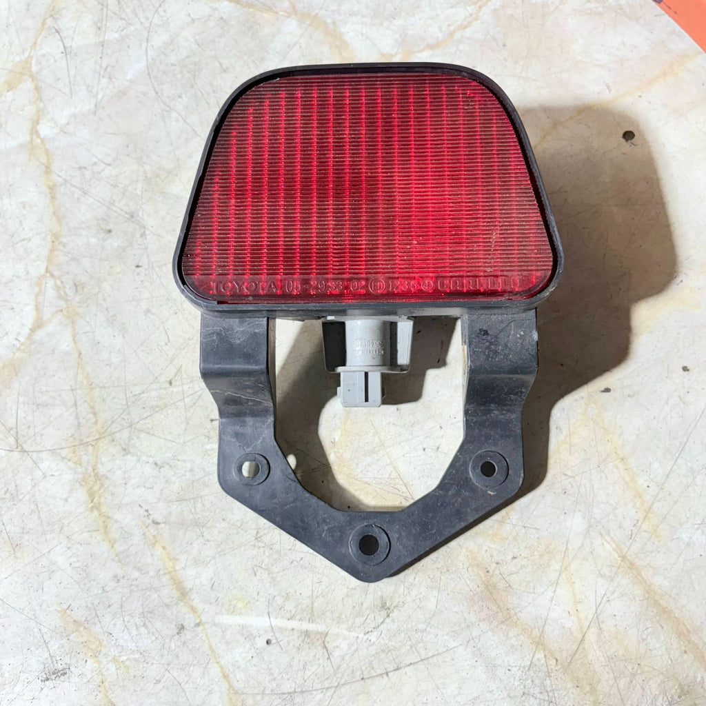 Toyota Avensis D4D High Level Centre Third Brake Light 54533721