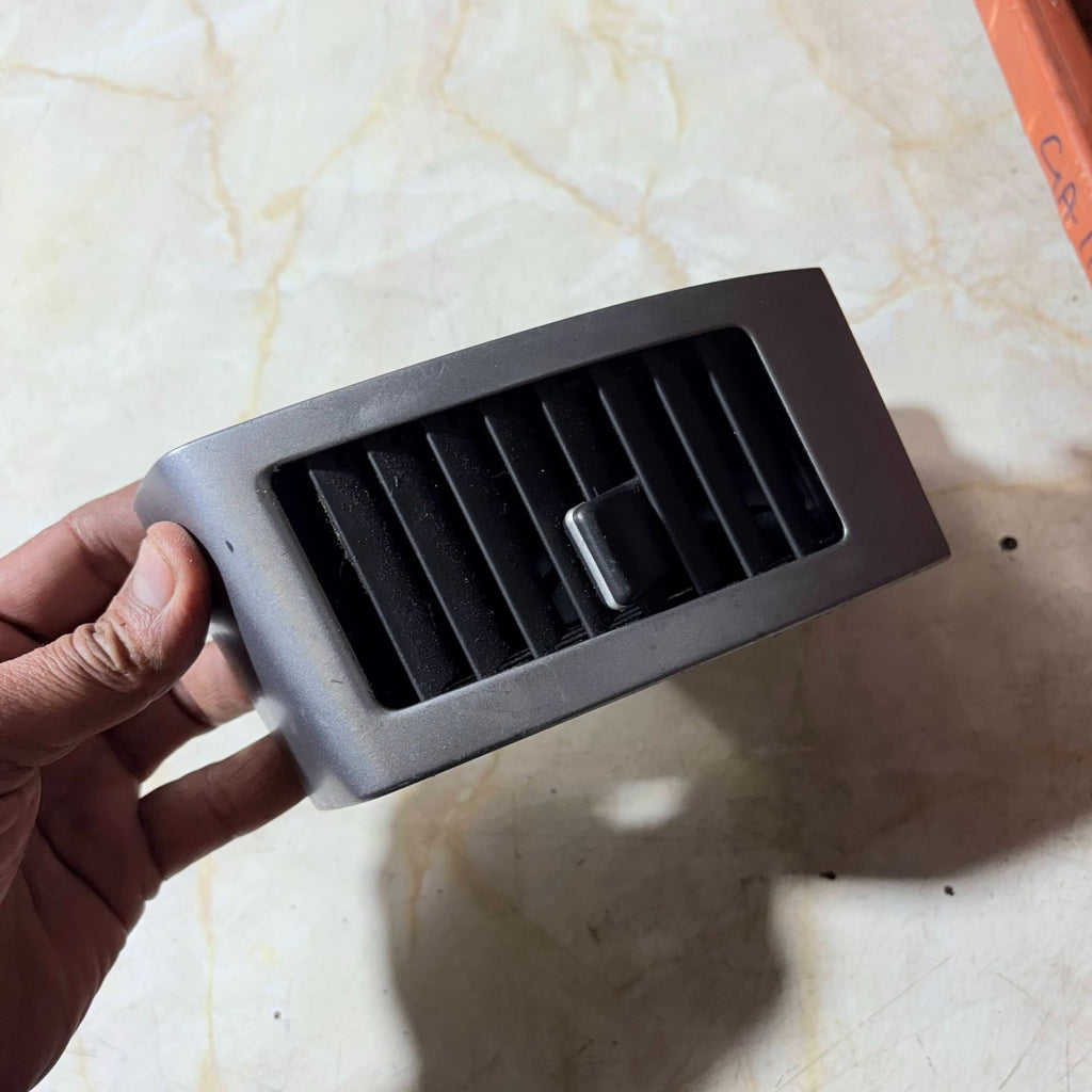 MITSUBISHI OUTLANDER 2007-2010 AIR VENT FRONT RIGHT SIDE DASH 8030A025ZZ