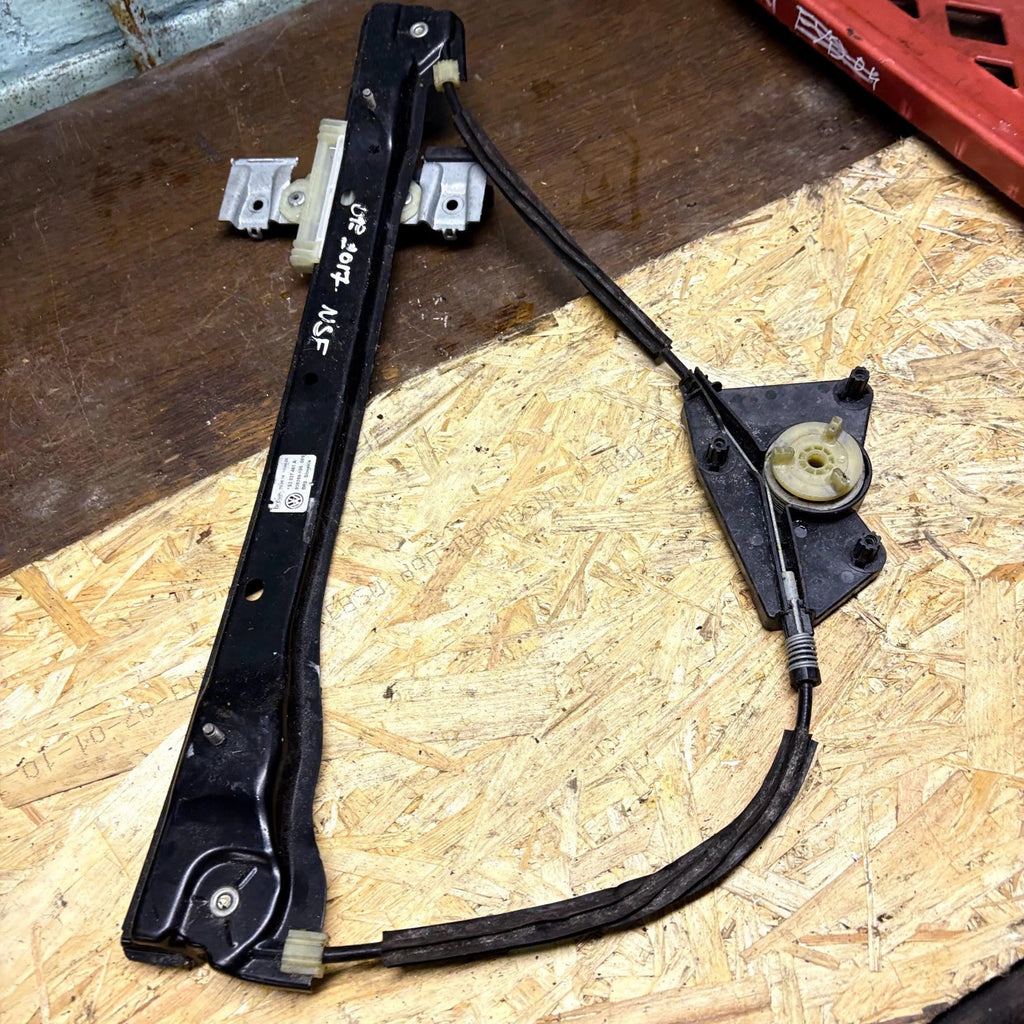 VW Up Seat Mii Skoda Citigo 2012-17 3dr Front Left Window Regulator 1S3837461A