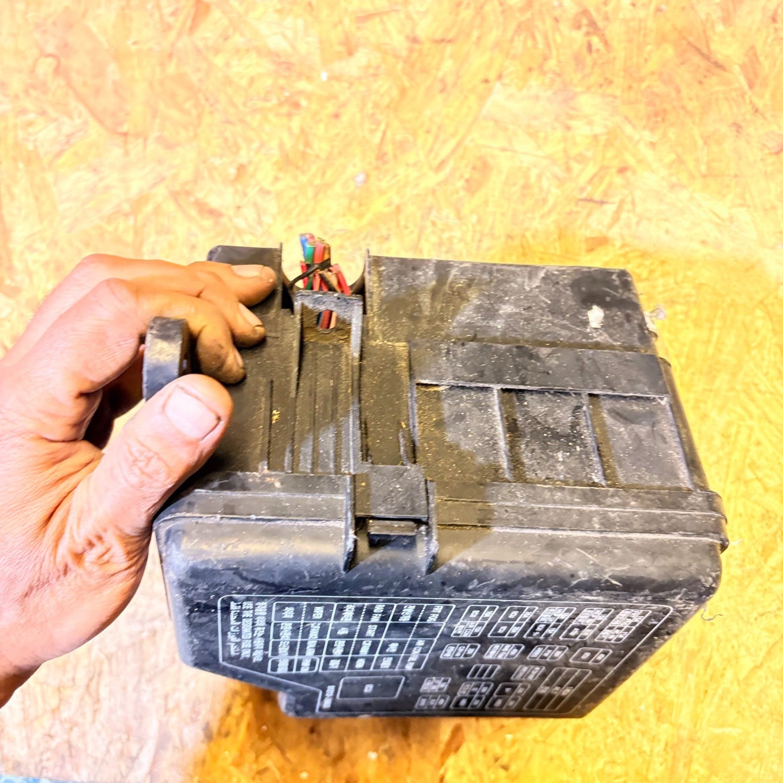 HYUNDAI SANTA FE 2006-2012 FUSEBOX