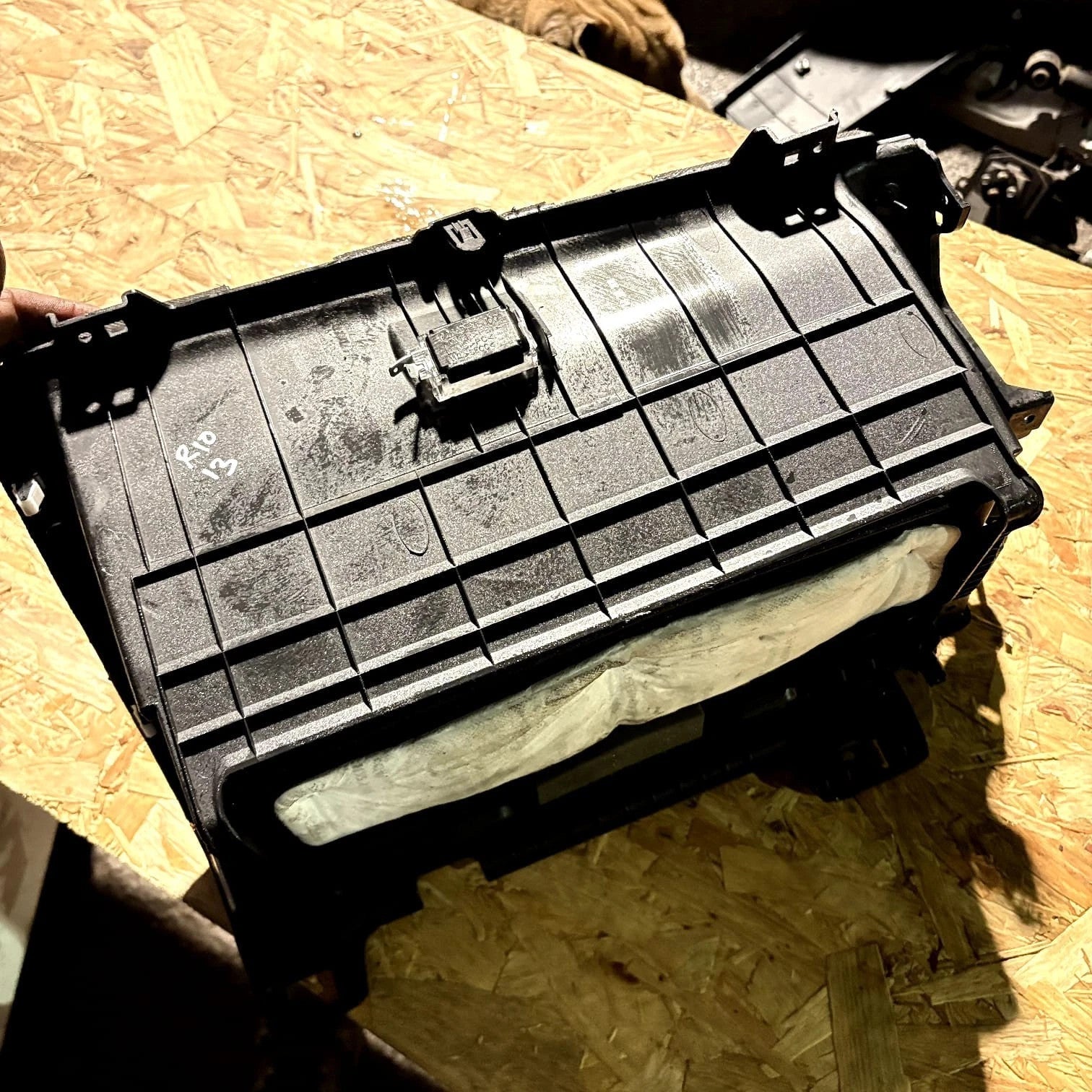 Kia Rio MK3 UB Glovebox Assembly Black RHD 5 Door Hatchback 2011-2017 Glove Box