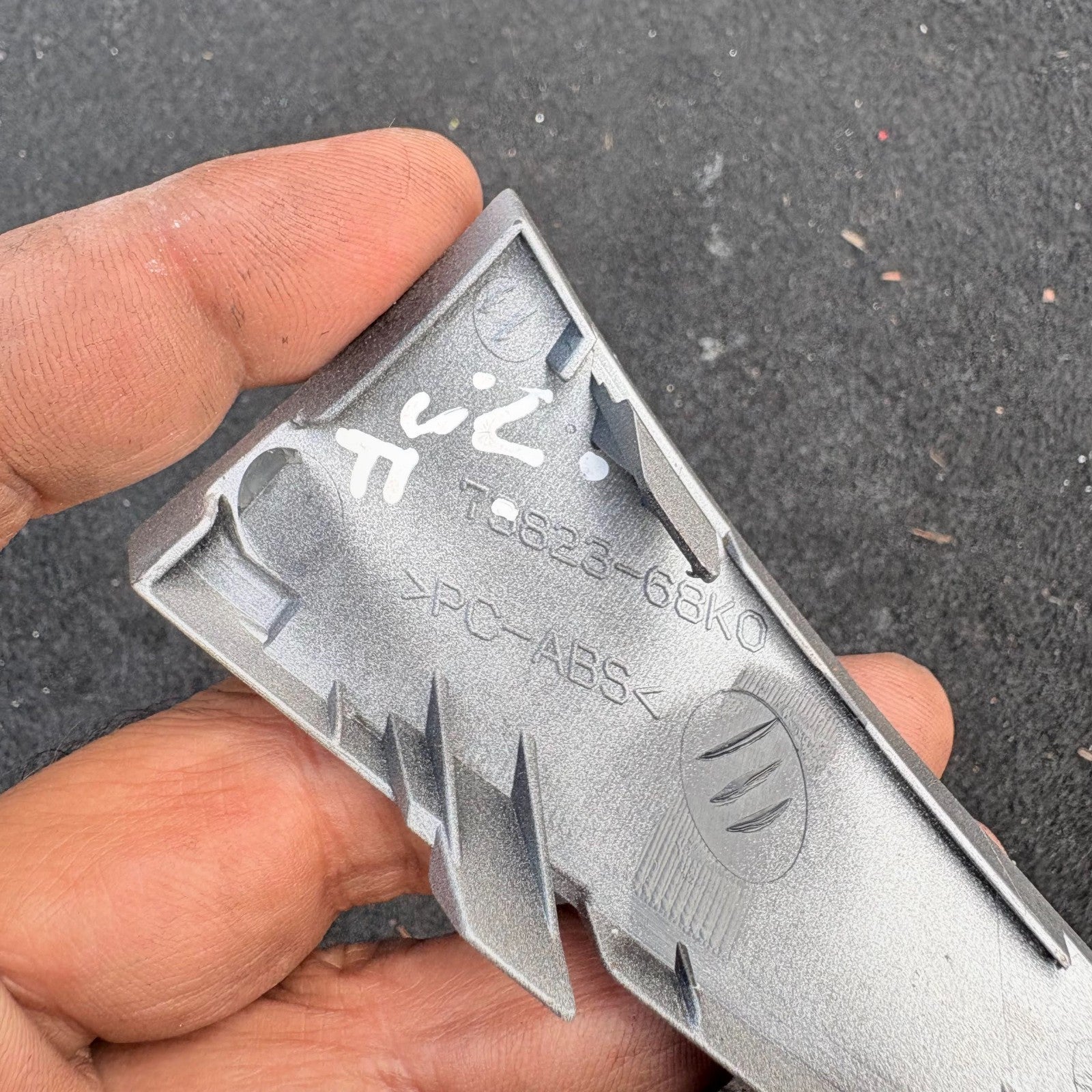 Nissan Pixo Suzuki Alto 2009-14 left stereo side trim 73823-68k0