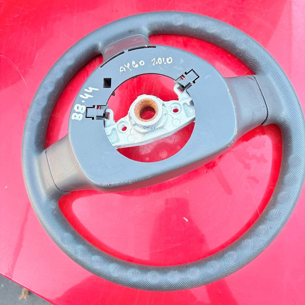 Toyota Aygo Citroen C1 Peugeot 107 Steering Wheel GS120-01840 2005-2014