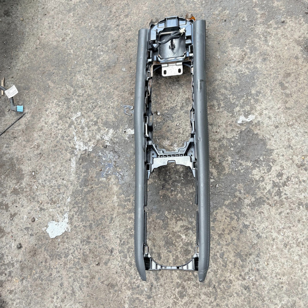 2018 HONDA HR-V FRONT CENTRE CONSOLE TRIM