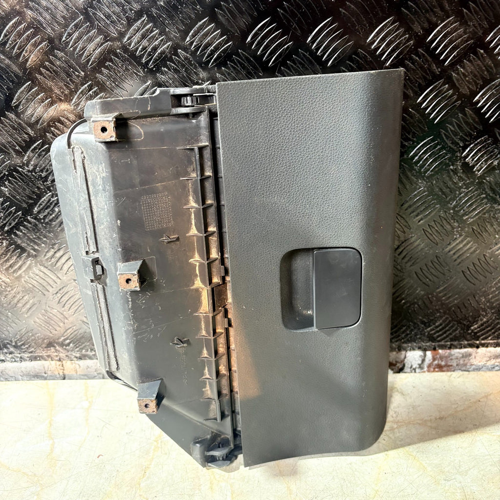 VW Polo MK4 9N3 2005-2009 Dashboard Glovebox Storage Compartment 6Q2857101D