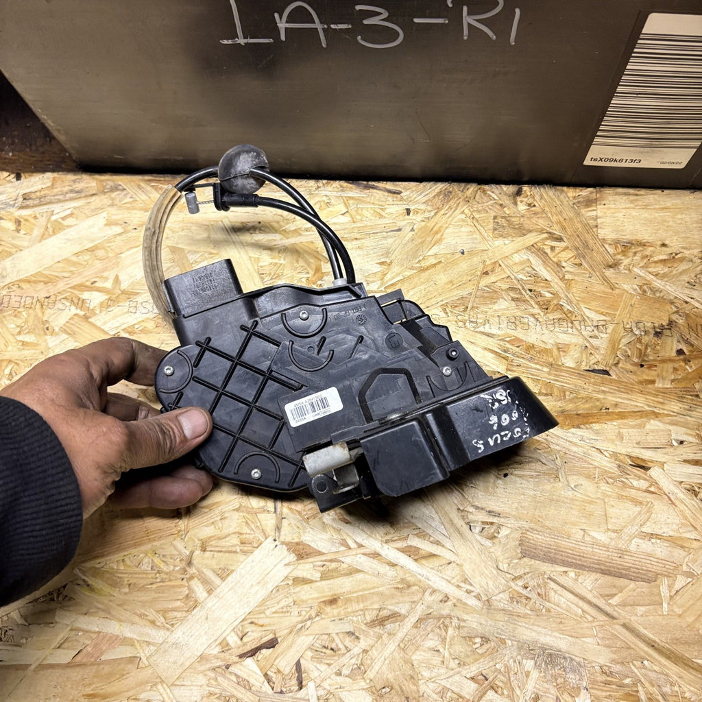 FORD FOCUS 2006 RIGHT REAR TAILGATE LOCK 4M5AA26413EC