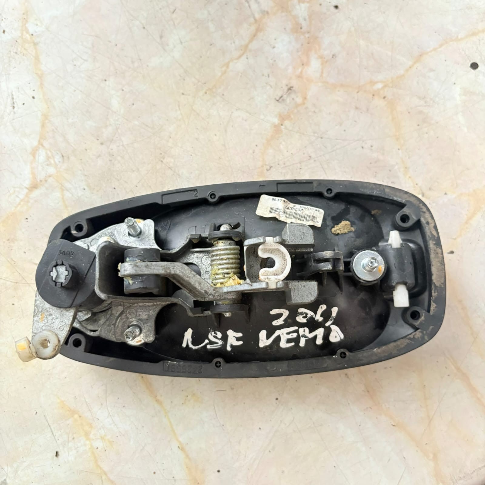 PEUGEOT BIPPER NEMO 2011 DOOR HANDLE EXTERIOR (PASSENGER FRONT )V23837-NSF