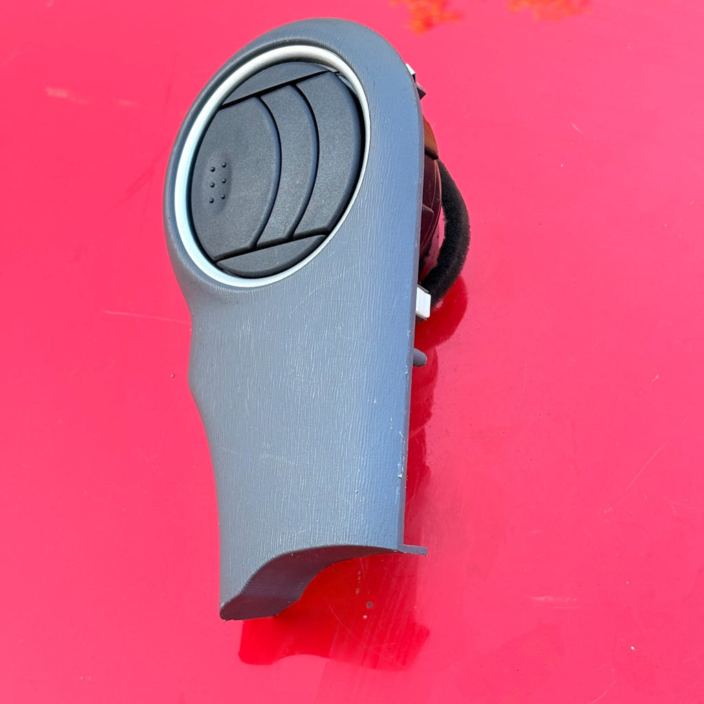 HYUNDAI I10 SE MK2 2007-2019 FRONT DRIVERS SIDE DASHBOARD AIR VENT 84760-0X900