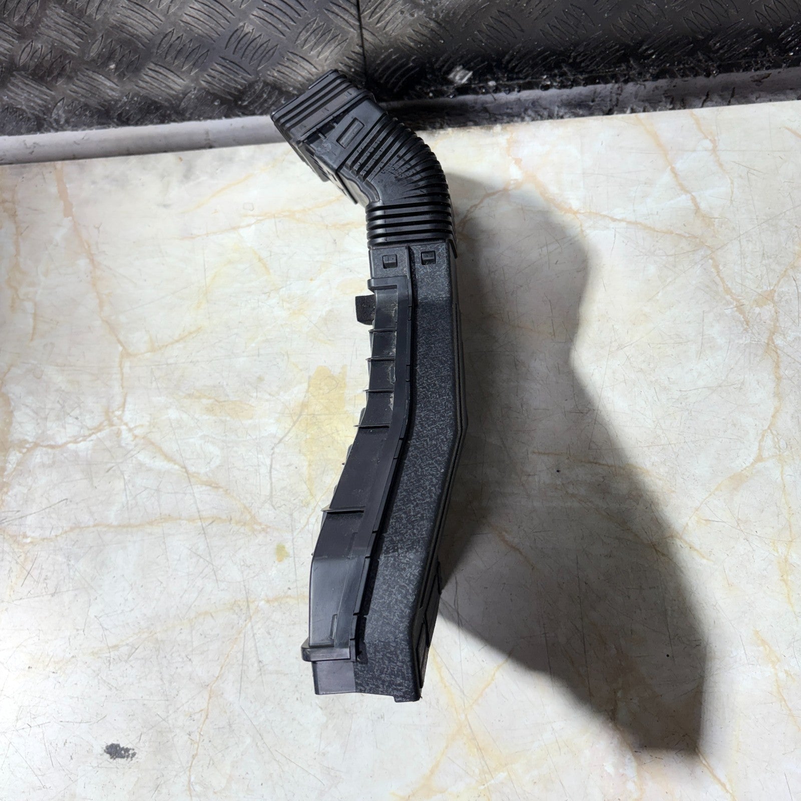 Kia Sportage MK4 Hyundai Tucson 2015-2021 Air Intake Pipe Hose Duct 28210-D3300