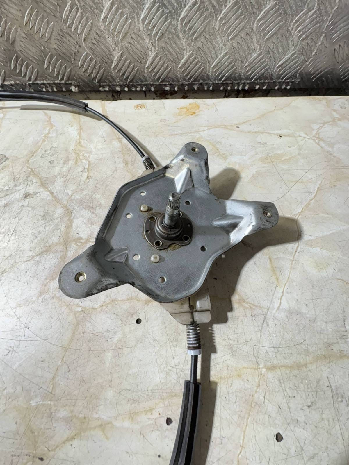 FORD TRANSIT CONNECT 2003 Passenger MANUAL window Regulator