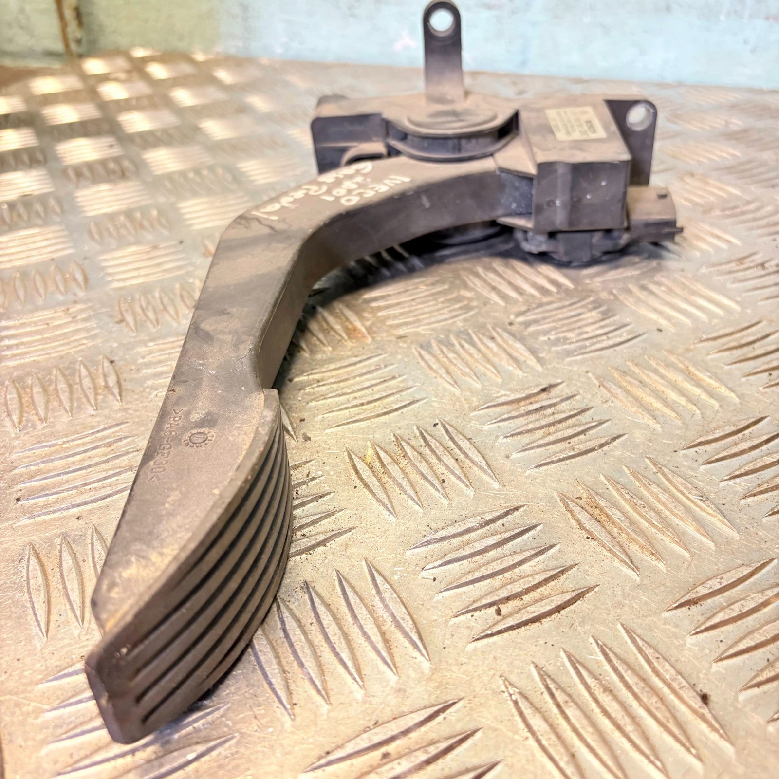 IVECO Daily Accelerator Pedal 500344803 0 281 002 360 FPM 2.3 HPI 99-07
