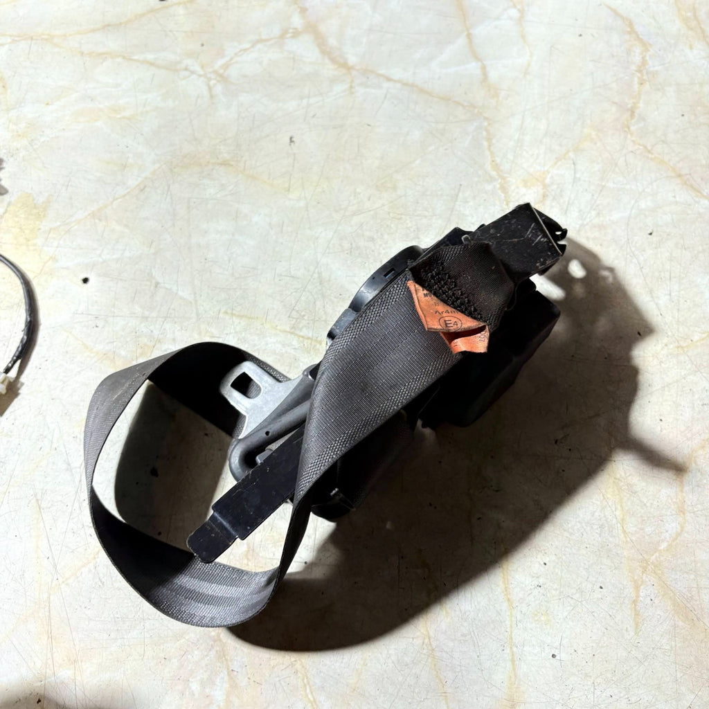 Seat belt for Mitsubishi 0420007