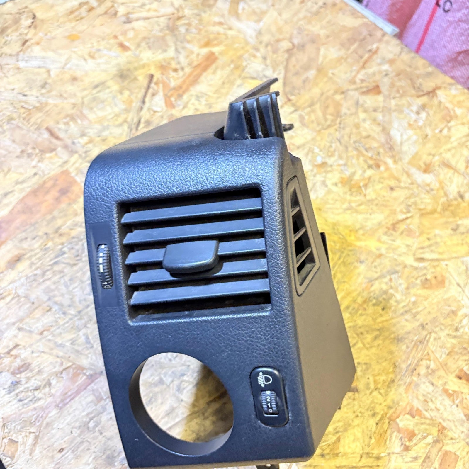 Mercedes-Benz Sprinter W906 2008 dashboard air vent driver right side DN14078R