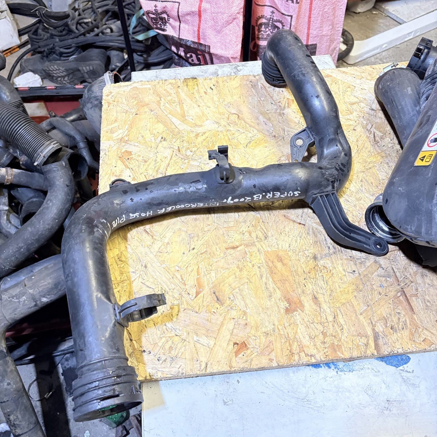 VW GOLF MK5 1K (2009) INTERCOOLER HOSE PIPE 1K0145770AA 1K0145770AA