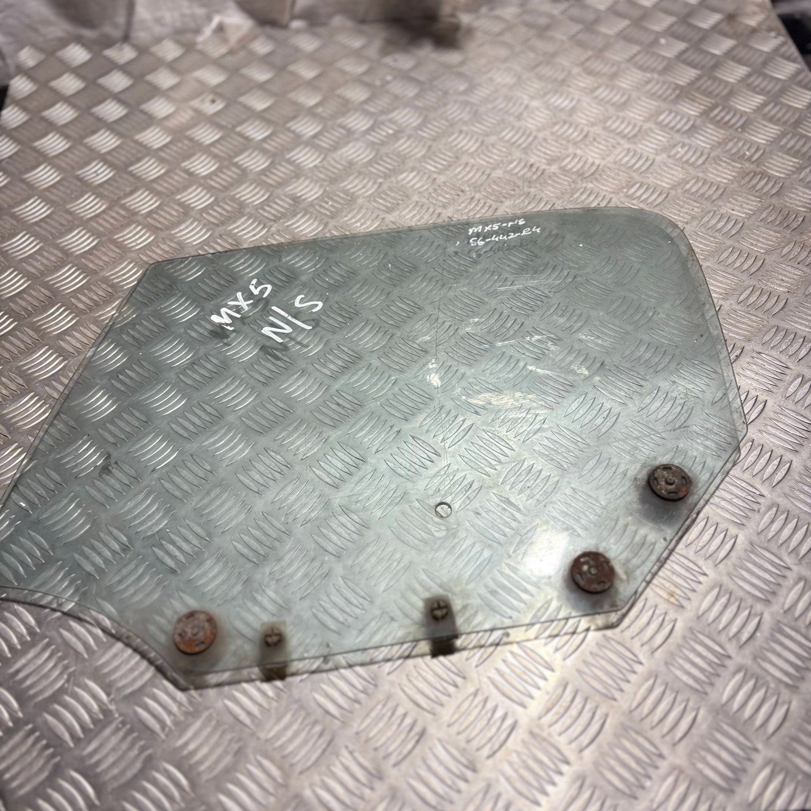 MAZDA MX-5 DOOR GLASS FRONT PASSENGER SIDE WINDOW GLAS 2005-2015