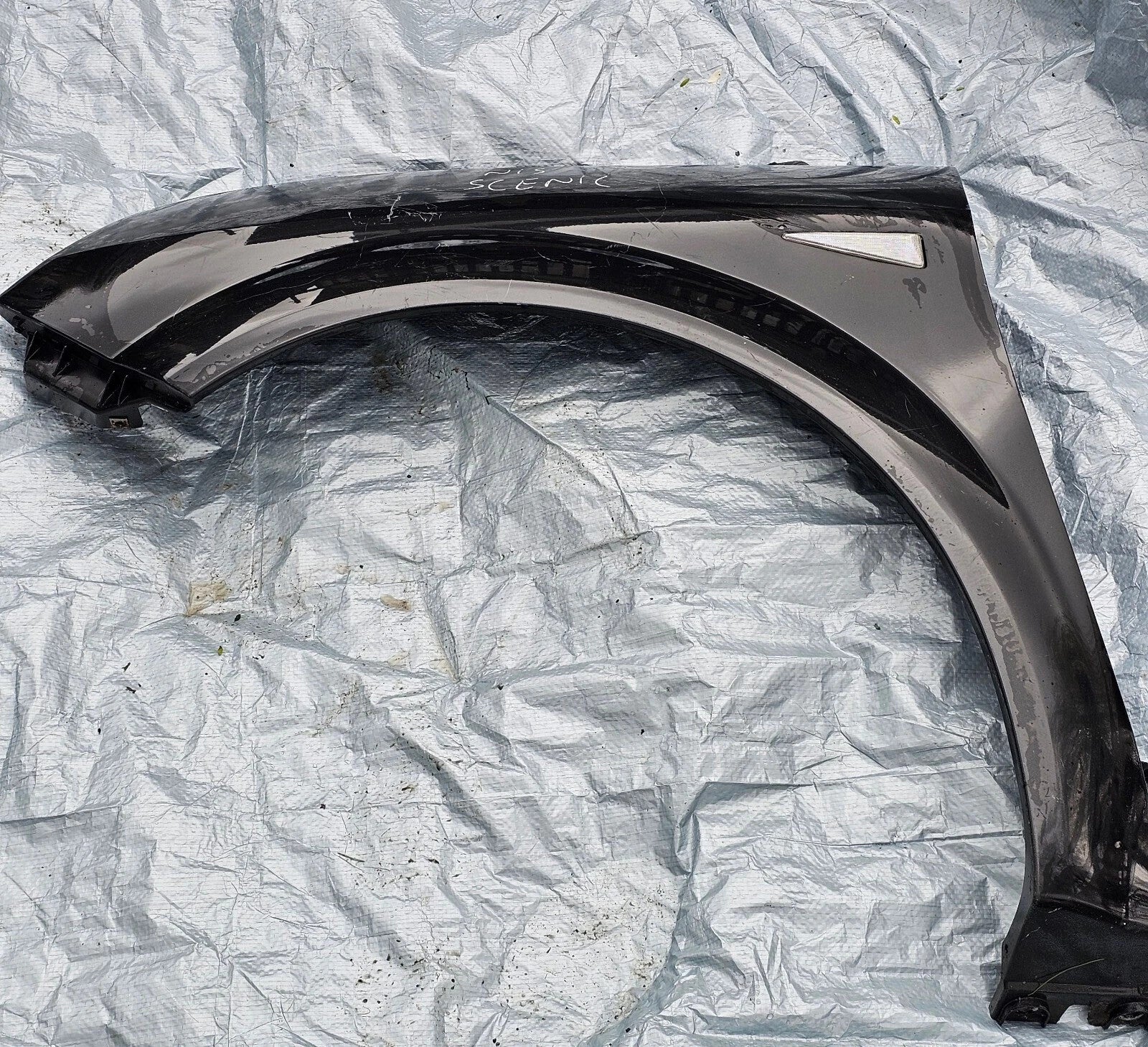 RENAULT SCENIC PASSENGER SIDE N/S/F WING IN BLACK NV676 2003 2004 2005 2006 2007