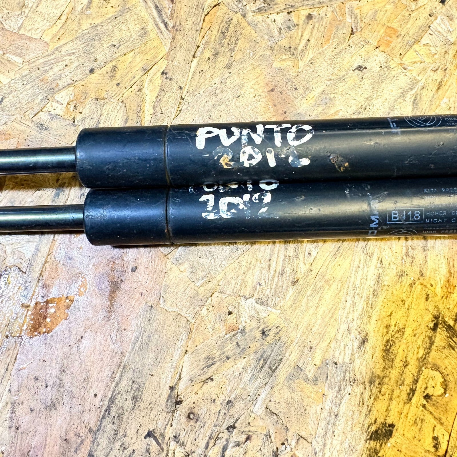 2012-2018 Fiat Punto Tailgate Hatch Struts Pair
