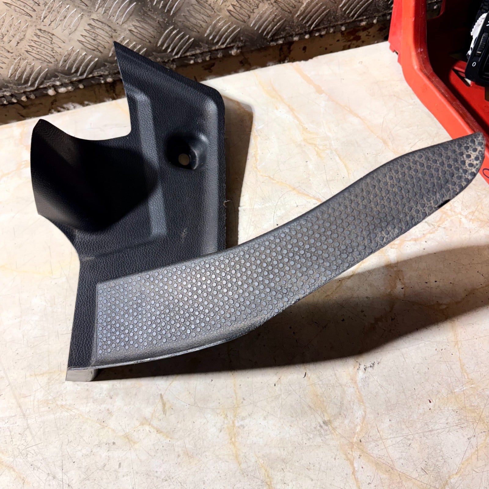SEAT Leon FR Mk2 1P 2006-2012 RHD 5 Door Driver Footrest Trim Panel