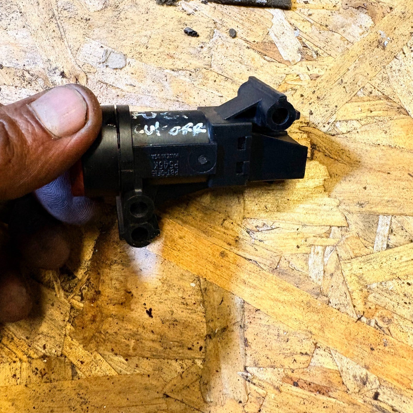 Jaguar S-Type Fuel Cut Off Switch 5L2T-9341-AA 2005 22968573