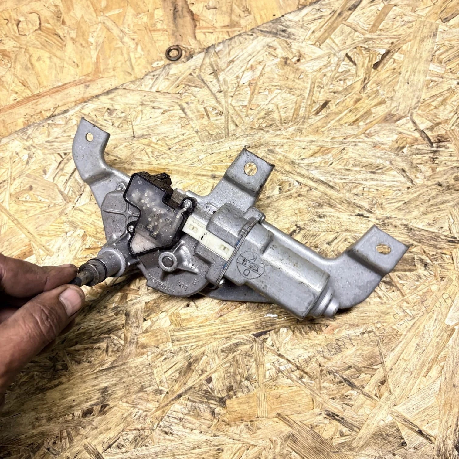 SUZUKI SWIFT Mk2 2007 Rear Wiper Motor